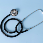 年収300万以上サムネイル