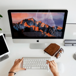 年間休日120日以上サムネイル